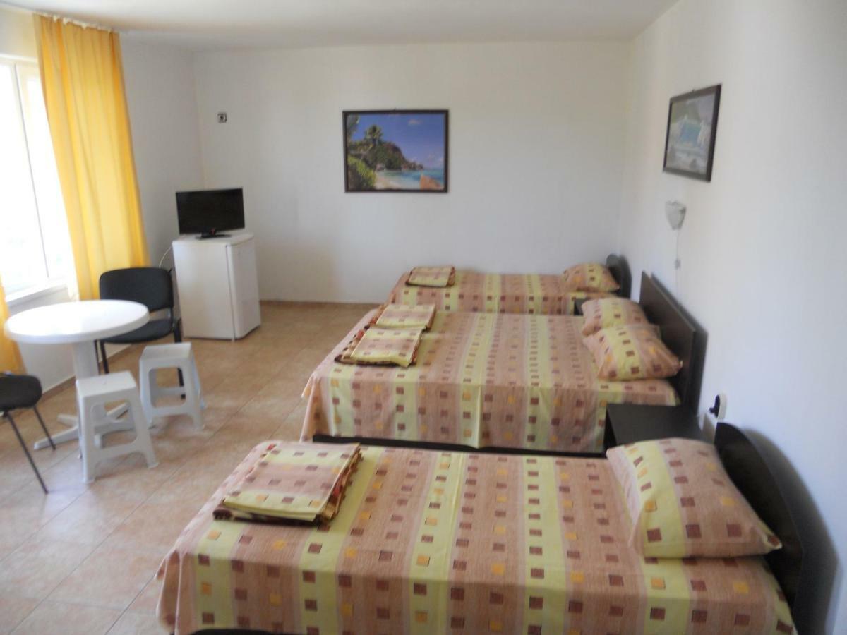 Guest House "Tania" Ahtopol Kültér fotó