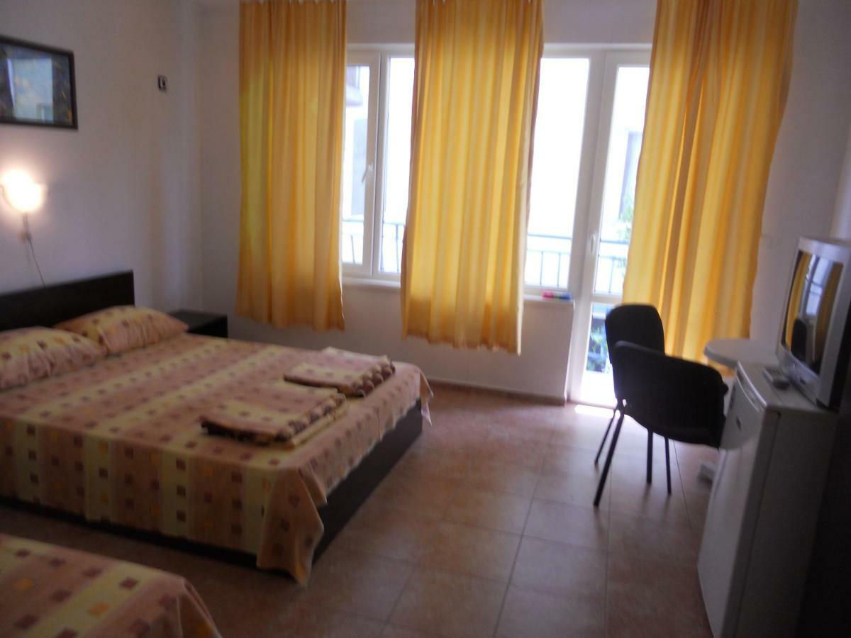 Guest House "Tania" Ahtopol Kültér fotó